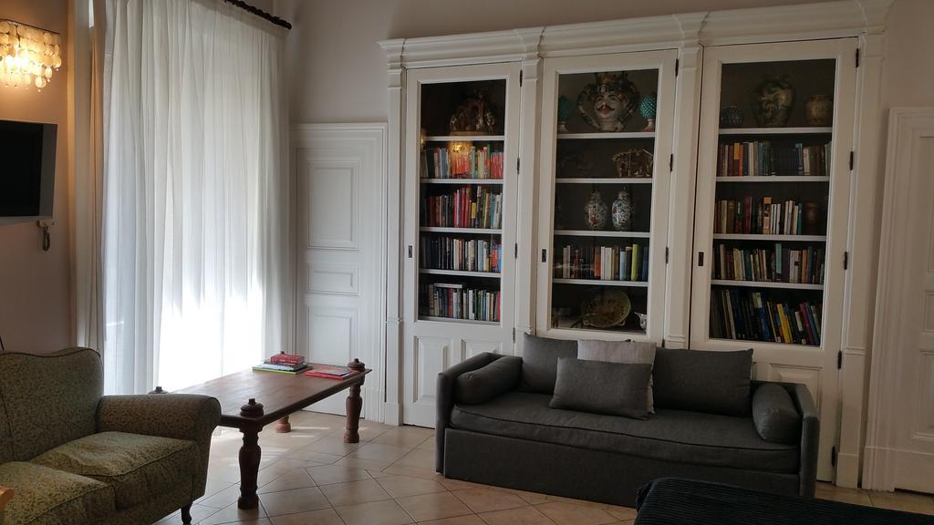 Centro Storico B&B Catania Luaran gambar